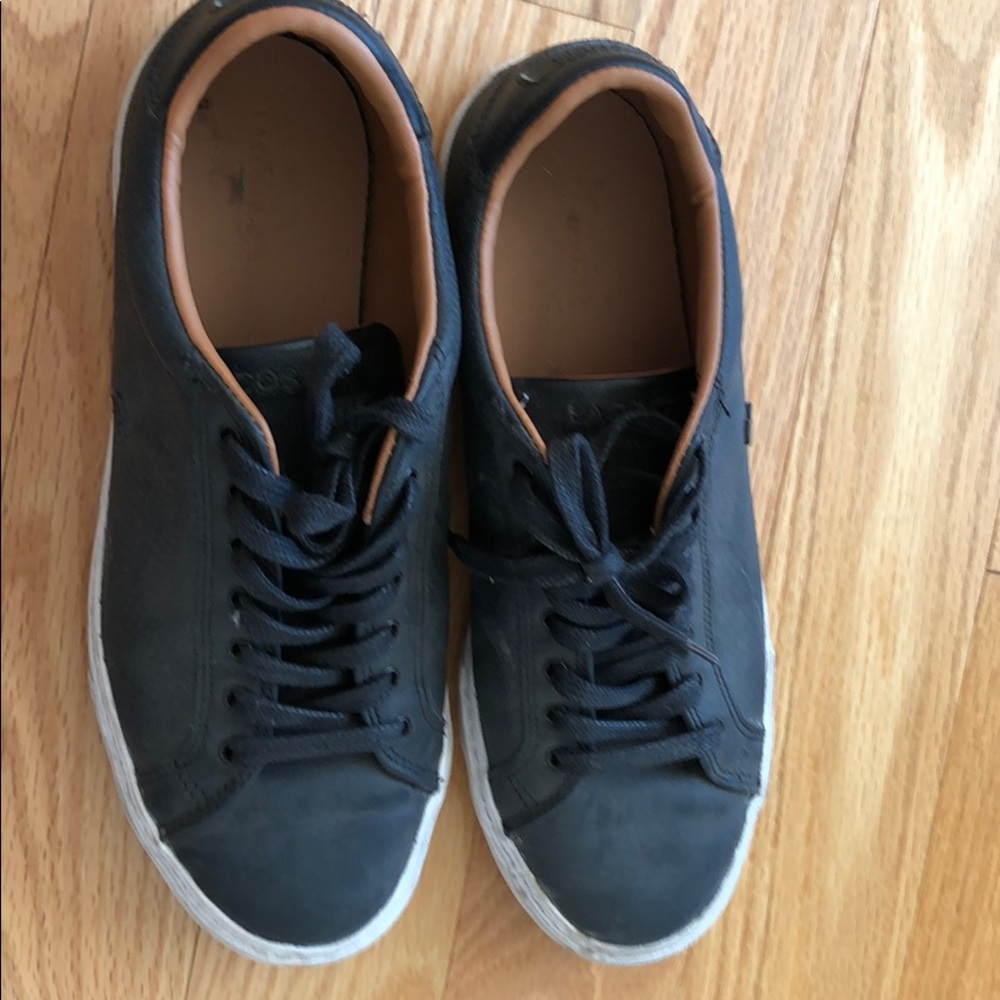 Black lacoste synthetic leather shoes
